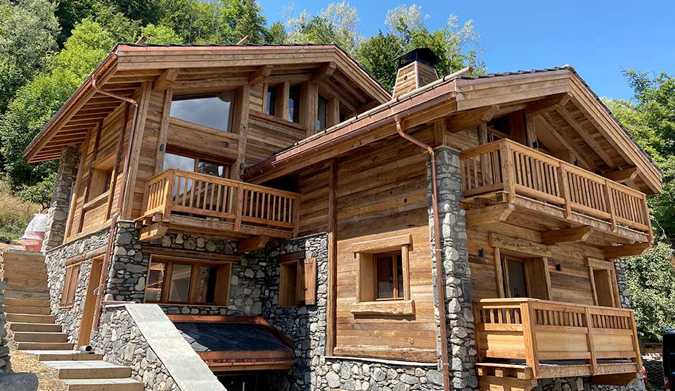 Menuiserie Perrier, Menuisier - charpentier sur Courchevel, Meribel & Bozel - Création de chalet, agencement intérieur, bardage sur courchevel, merbile, bozel et sa vallée